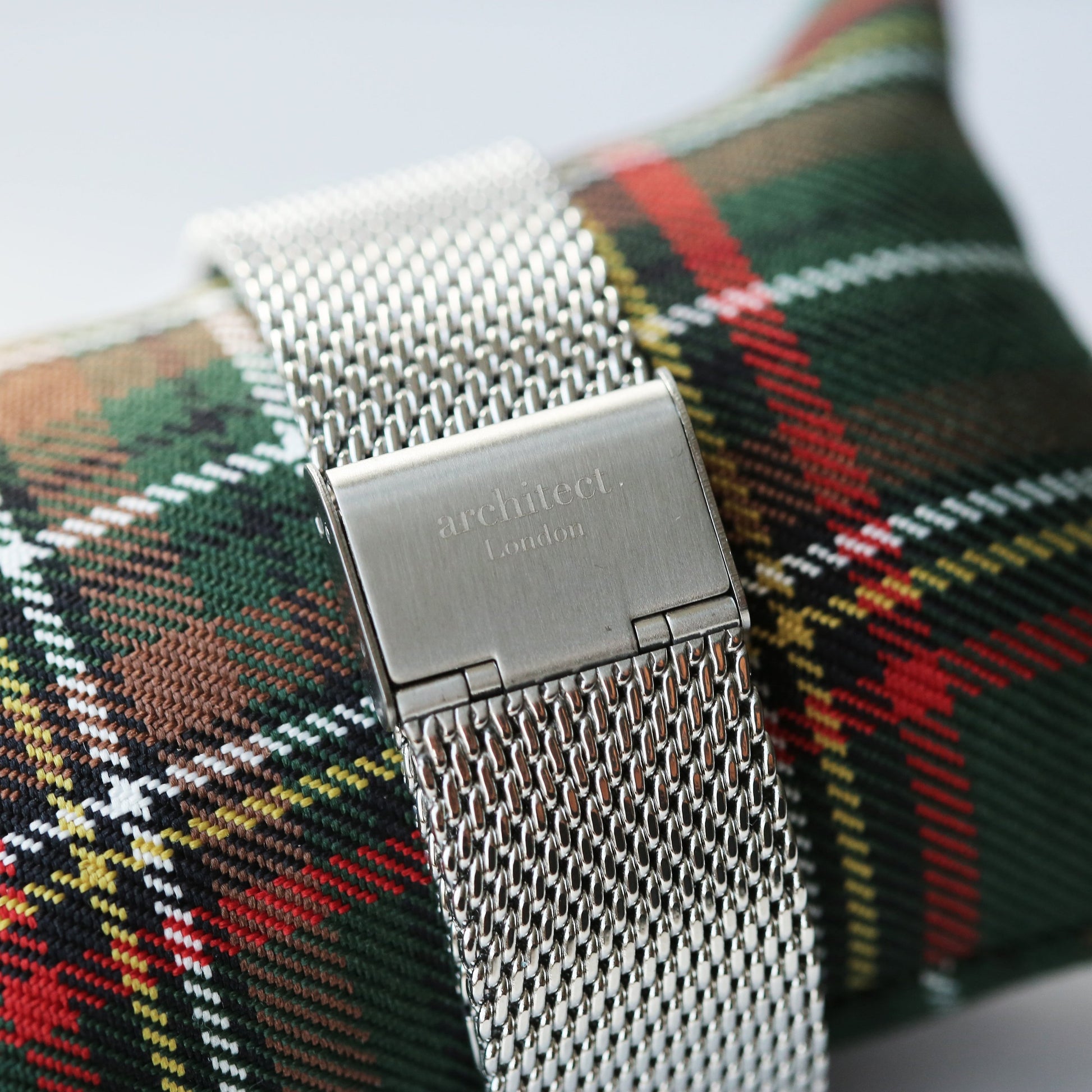 Handwriting Engraving - Men's Minimalist Watch + Steel Silver Mesh - Salim Fashion