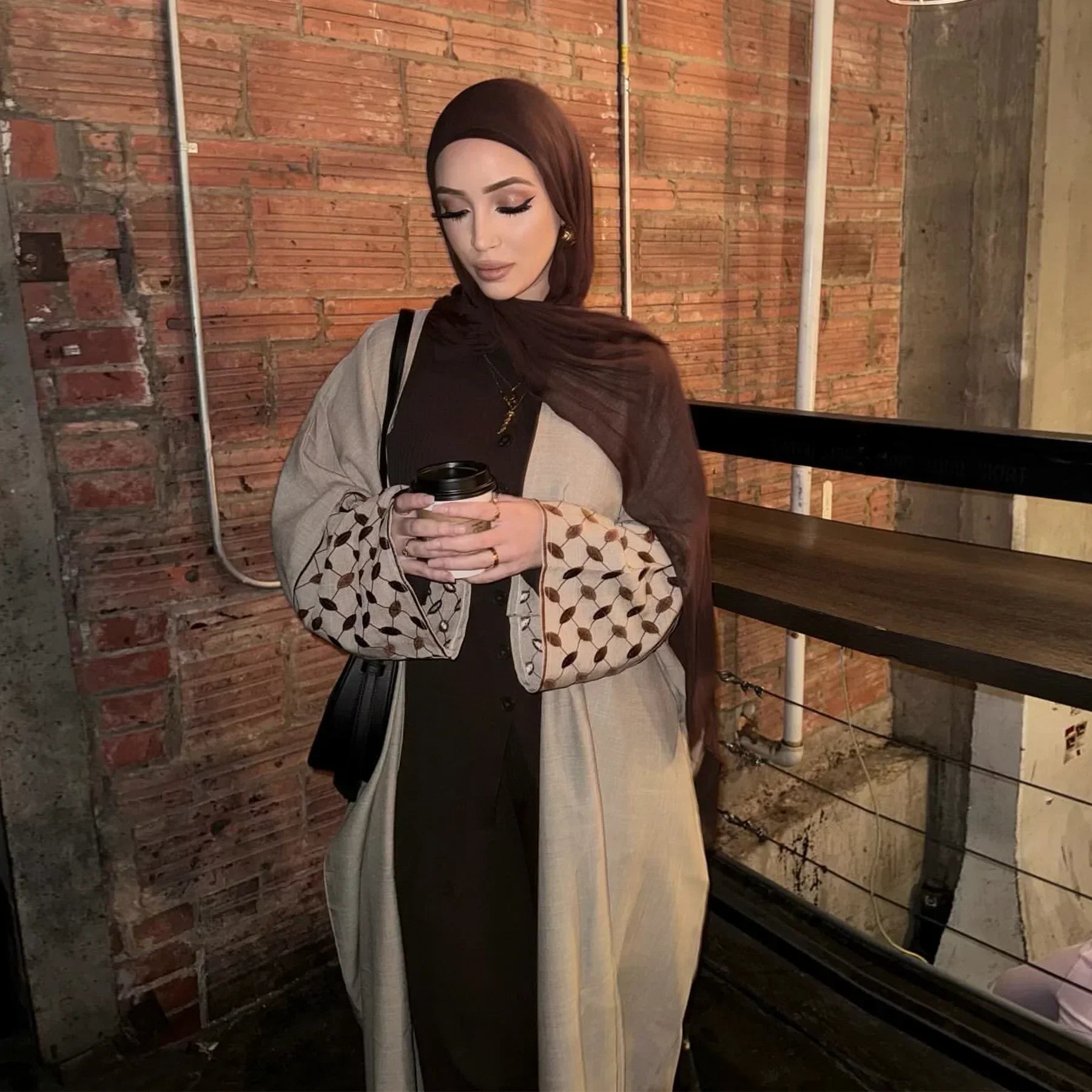 Batwing Abaya Women Elegant Luxury Dress Kimono Dubai Embroidery Open Abayas for Women Turkish Islamic Clothing Kaftan Ramadan