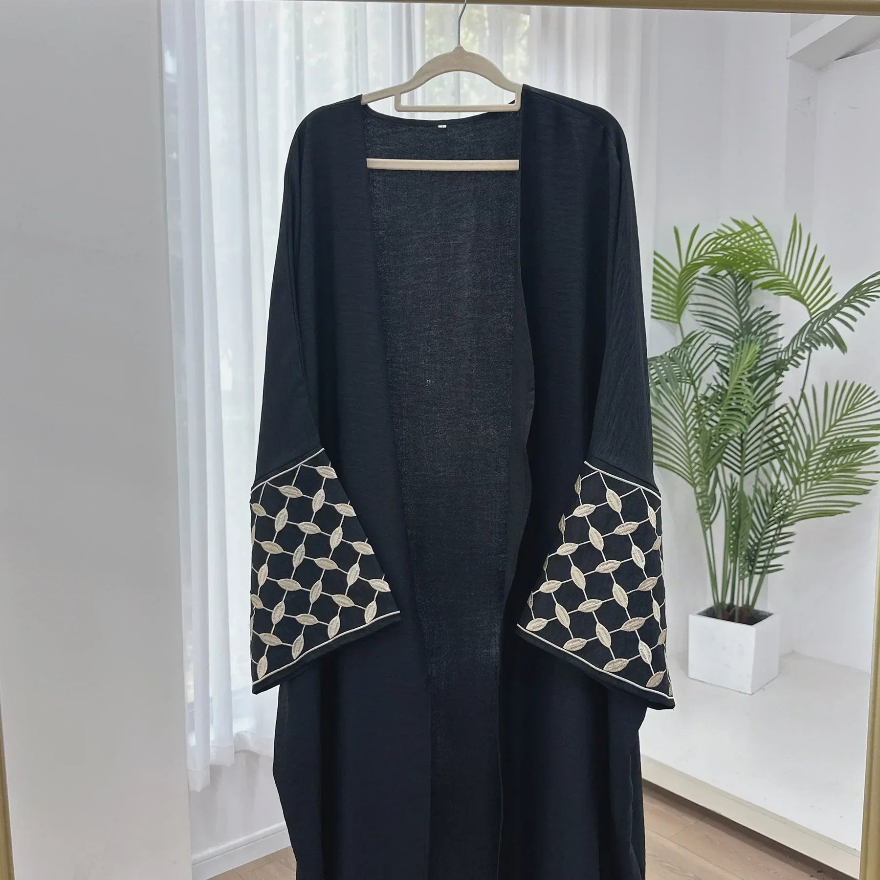 Batwing Abaya Women Elegant Luxury Dress Kimono Dubai Embroidery Open Abayas for Women Turkish Islamic Clothing Kaftan Ramadan